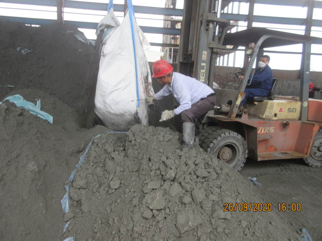 CCIC sampled imported gold concentrate at Changsha port